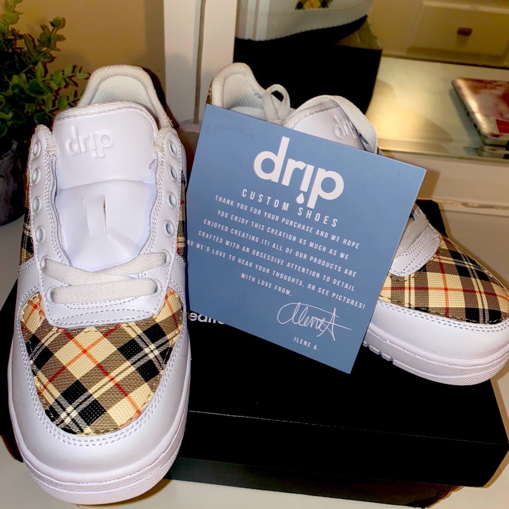 Women’s Sneakers
